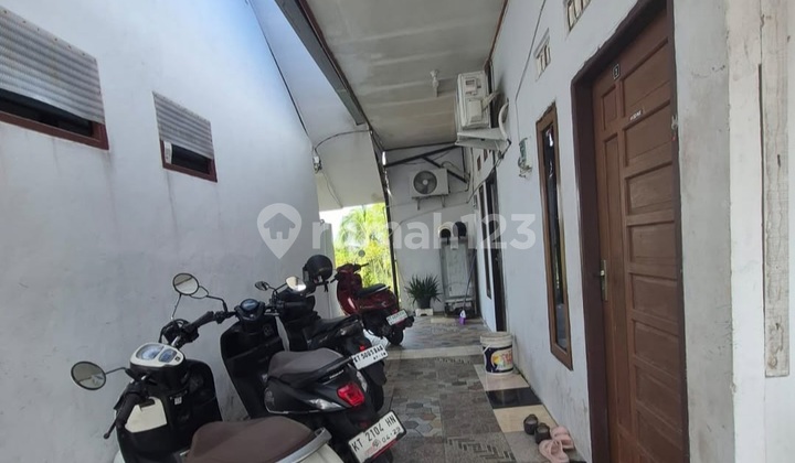 Boarding House Fully Occupied 2