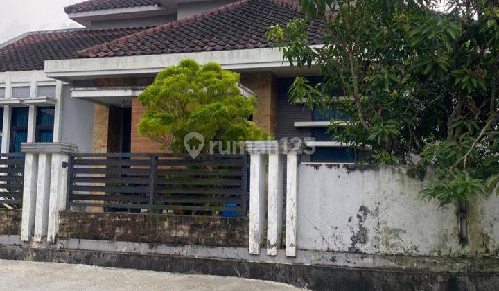 Rumah Pojok Cantik & Terawat 2