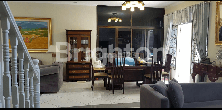 RUMAH MEWAH FULLY FURNISH DI BALIKPAPAN BARU(Y426) 1