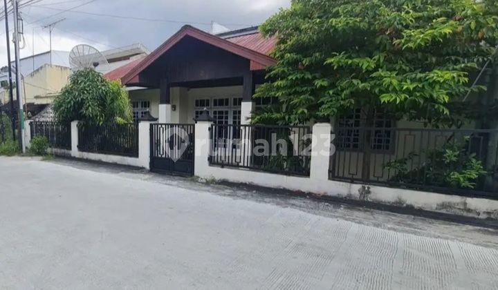 Rumah Terawat di Inpres