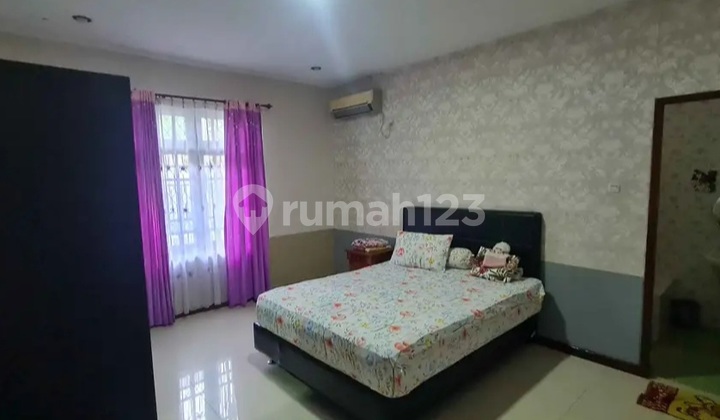 Rumah 2 Lantai di Inpres 2
