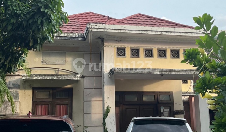 Rumah Di Lokasi Strategis 2