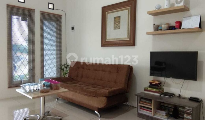 Rumah Cantik Lokasi di Indrakila 2