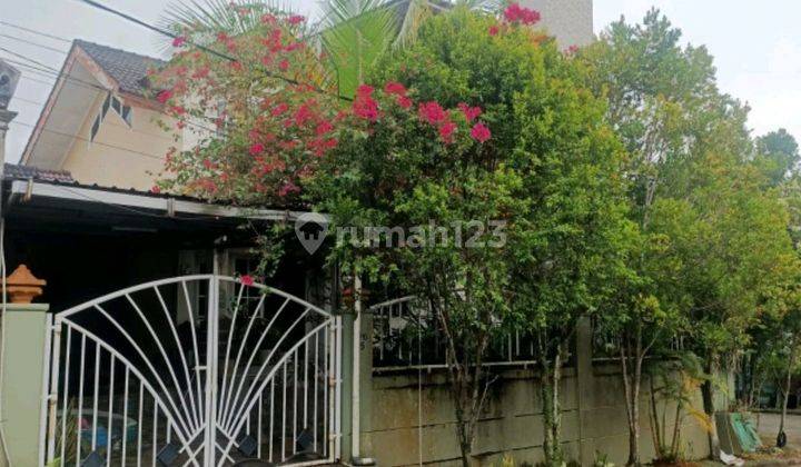 Rumah Pojok Terawat & Nyaman 1