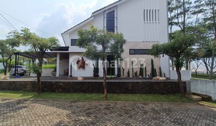 Rumah Pojok Di Bsb Village 2