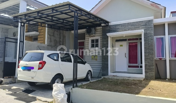 Rumah Cantik Di Regency 2