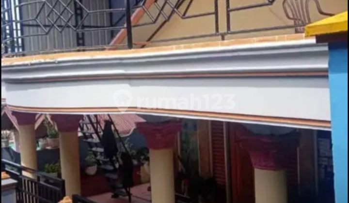 Rumah Strategis Cocok untuk Mess atau Usaha Kost-Kostan 2