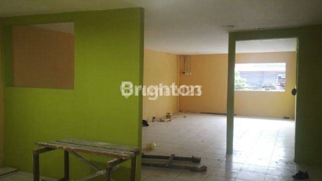 BALIKPAPAN, RUKO PINGGIR JALAN UTAMA (Y597) 2