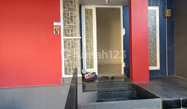 Rumah 2 Lantai di Regency 2