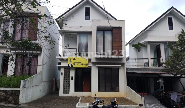 Affordable! Rumah Cantik 2 Lantai di Bandung City Light, Padasuka, Bandung! 1