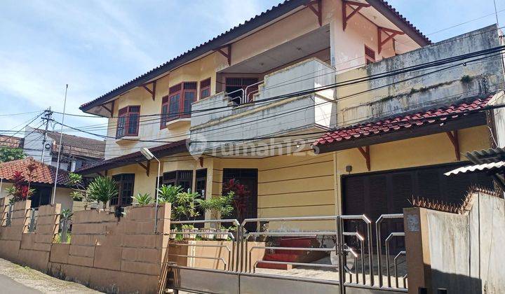 MILIKI RUMAH IDAMAN CANTIK! SANGAT TERJANGKAU! Rumah Nyaman dan Cantik 2 Lantai di Komplek Cigadung, Sayap Dago, Bandung 1