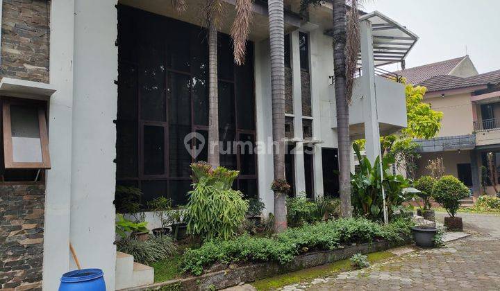 Hitung Tanah Saja Rumah Nyaman 2 Lantai di Cigadung , Bandung