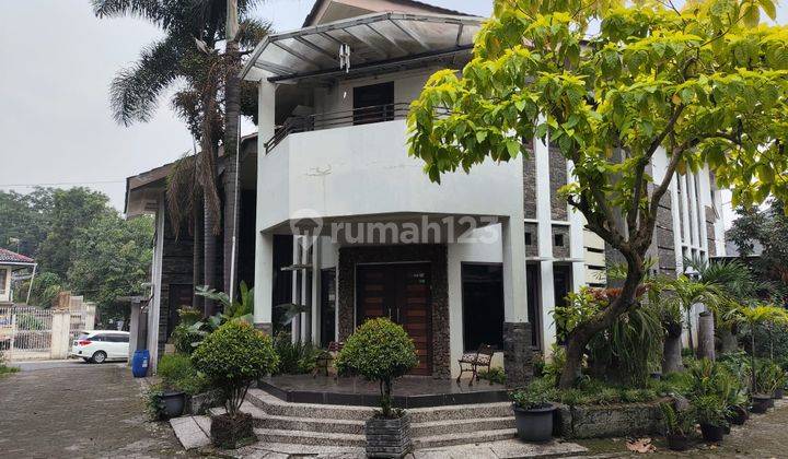 Hitung Tanah Saja Rumah Nyaman 2 Lantai di Cigadung , Bandung