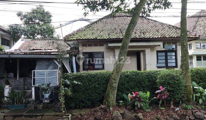 STRATEGIS! Rumah Luas Minimalis di Sayap Pandu, Bandung! 1