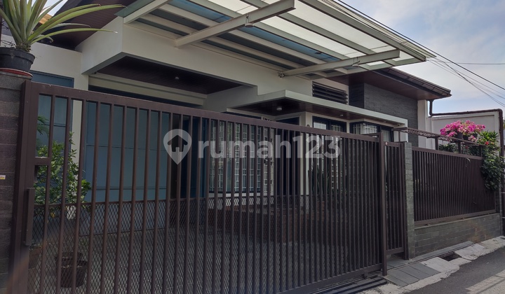 Strategis ! Rumah Nyaman di Sayap Pajajaran, Bandung!
