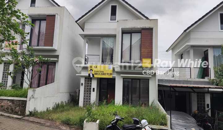 Affordable! Rumah Cantik 2 Lantai di Bandung City Light, Padasuka, Bandung! 1