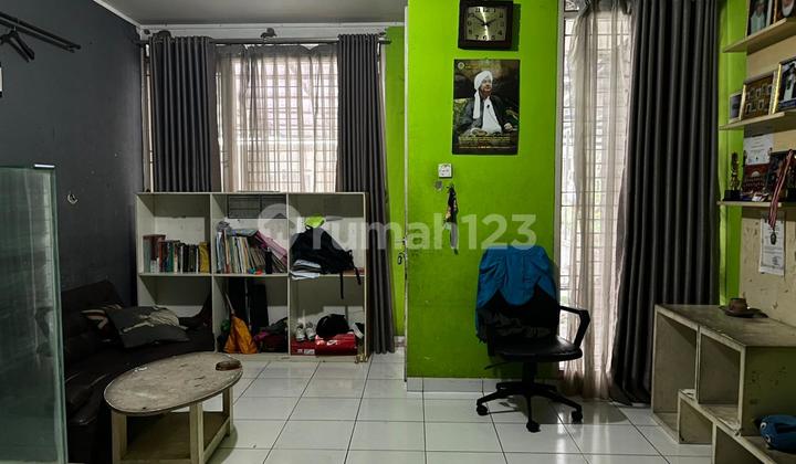 Strategic! Comfortable House in Istana Regency Sudirman, Bandung! 2