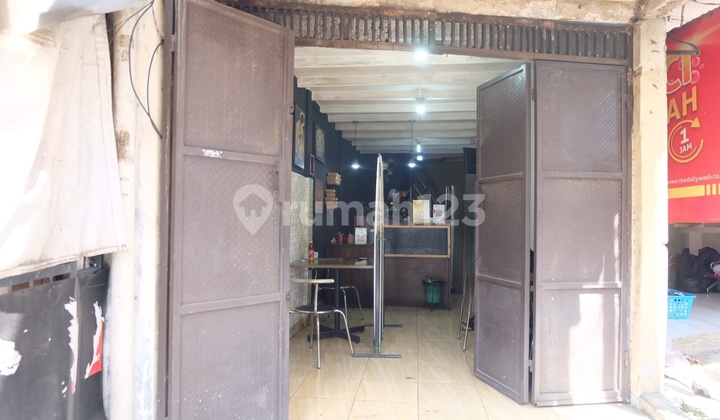 Ruko Strategis 3 Lantai di Sayap Dago, Bandung!