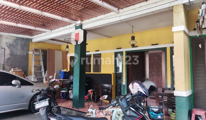 STRATEGIS! Rumah Nyaman 2 Lantai di Malabar, Bandung! 2