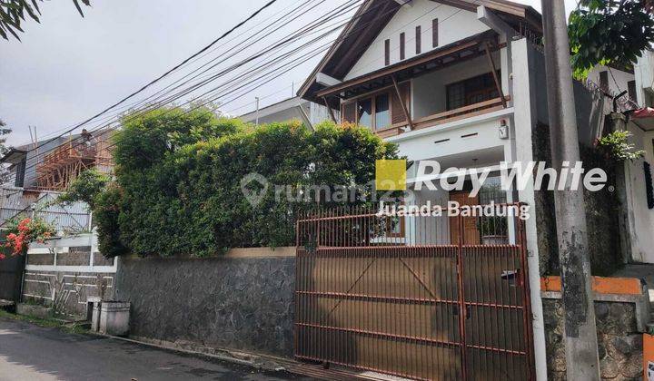 BAGUS! Nyaman Rumah 2 lantai Babakan Jeruk, Sukajadi Bandung! 1