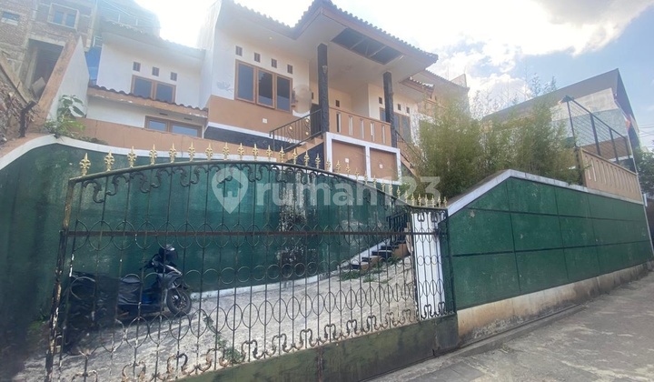 AFFORDABLE! Rumah Luas dan Cantik di Awiligar Mars, Bandung!