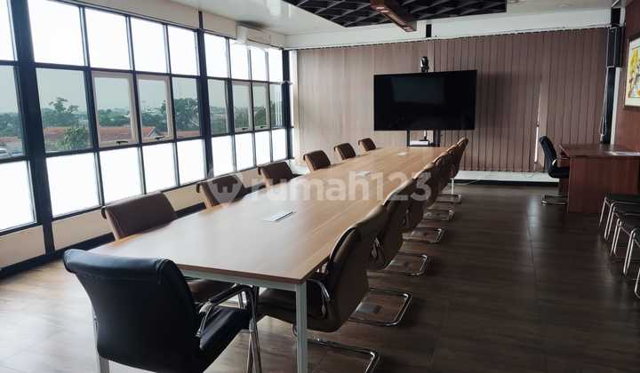 STRATEGIC! Spacious Business Space in Supratman, Bandung!