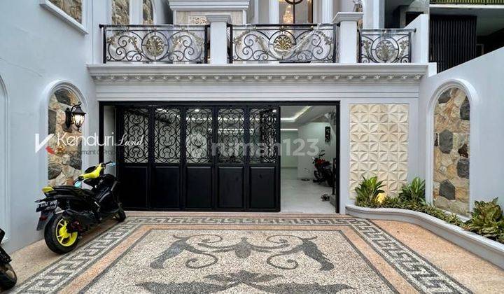 Rumah Mewah Eropa  Classic Dekat Pusat Kota Jakarta 1