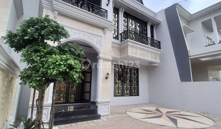 Rumah Mewah Tanah Luas Dalam Townhouse Dekat  Mall  1