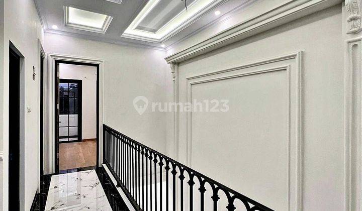 Rumah Mewah Cantik Dalam Komplek Dekat Jalan Utama 2