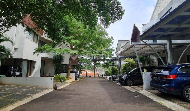 Townhouse Eksclusive Lebak Bulus Dekat Jalan Utama 1