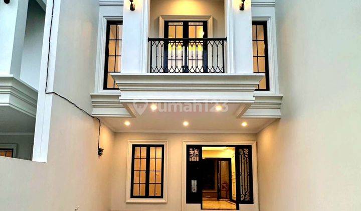 Rumah Cantik Jagakarsa Dekat Jalan Utama 1