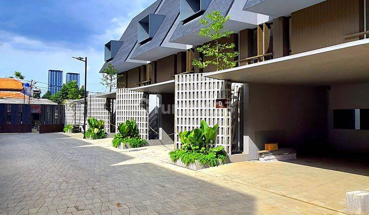 Cilandak Townhouse Eksclusive Dekat Jalan Utama 1