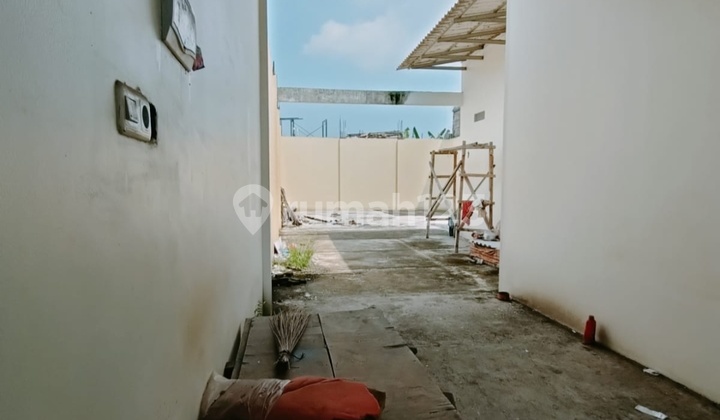 Ruang Usaha Siap Huni Krukah Pasar,Dekat Jalan Raya Ngagel Jaya Selatan .Surabaya. 5