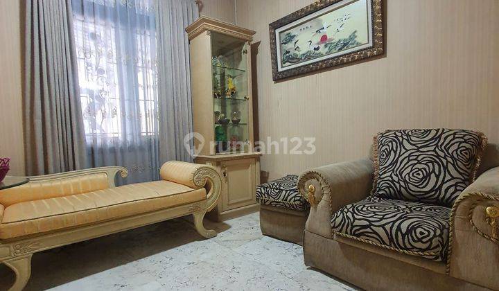 Dian Istana Siap huni , Furnished ,Bagus,Terawat .Surabaya Barat.