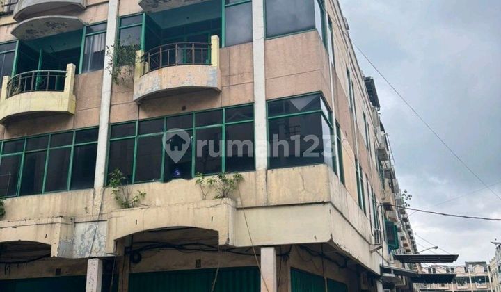 Ruko Pengampon Square Hook, 3.5 Floors, Central Surabaya 1