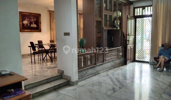 Dijual Rumah Puri Indah 2lantai Lokasi Elit Dekat Taman 2