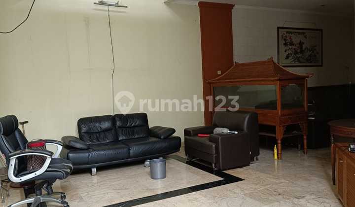 Di Jual Rumah di Kompleks Grawisa Tubagus Angke 2