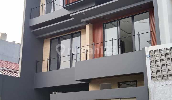 Dijual Rumah Baru di Kawasan Puri Indah