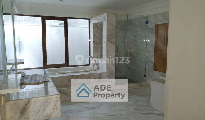 Dijual Cepat Rumah Elite di Permata Buana Marmer Granite