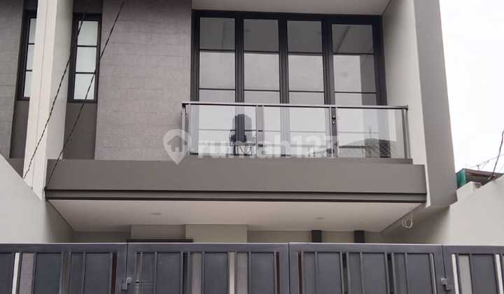 Dijual Rumah di Sunrise Garden