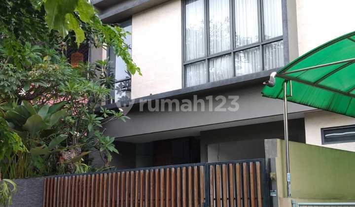 Dijual Rumah Full Furnished di Permata Buana 2