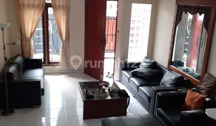 Rumah Full Furnished Jalan 2 Mobil 2