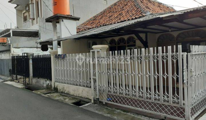 Rumah lama hitung tanah jalan 2 mobil 1