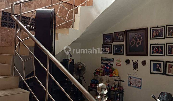 Rumah 2 lantai 4