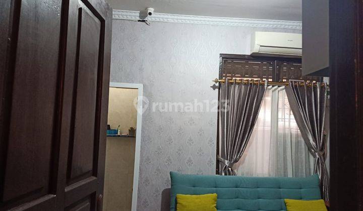 Rumah 2 lantai 15