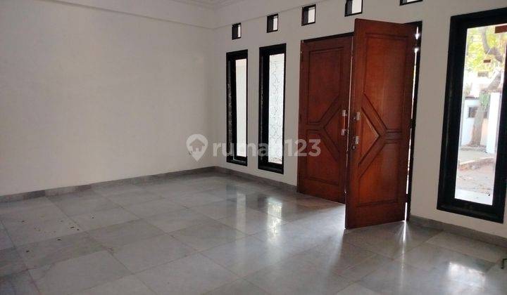 Rumah Besar Bisa Untuk Kantor 2