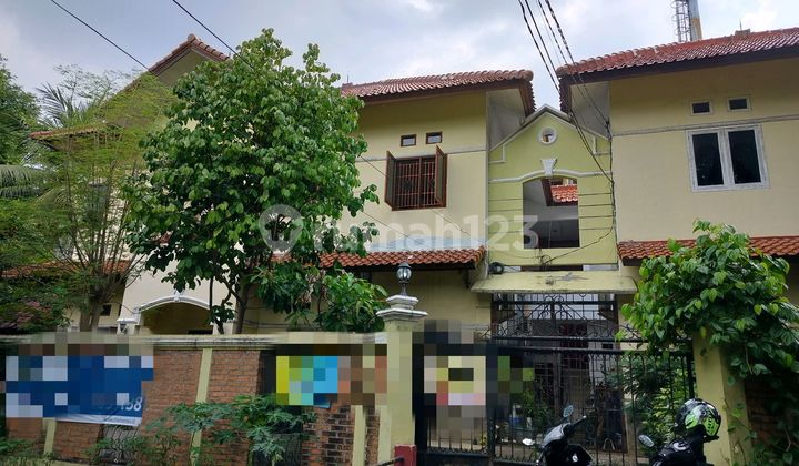 Rumah Berserta Kamar Kos