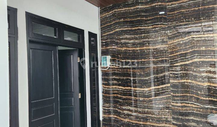 Dijual Rumah Baru 2 Lantai Lingkungan Premium Fajar Indah Solo 2