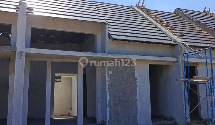 Rumah Dengan Konsep Minimalis Moderent Strategis 10