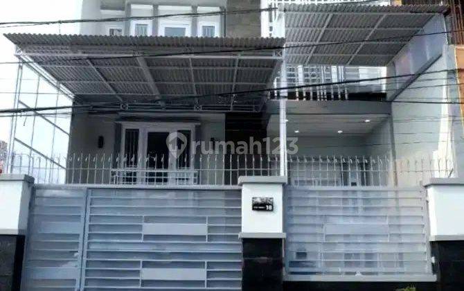 Dijual Rumah Lokasi Kemanggisan 3 Lantai Siap Huni Jakarta Barat 1